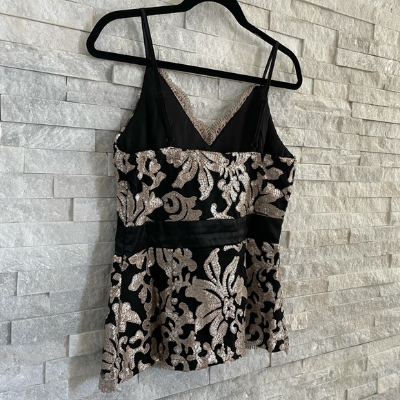 Sequin Detail Lace Top - Picture 8 of 10